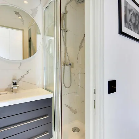 Amazing 2bd 6p With A C - Bastille