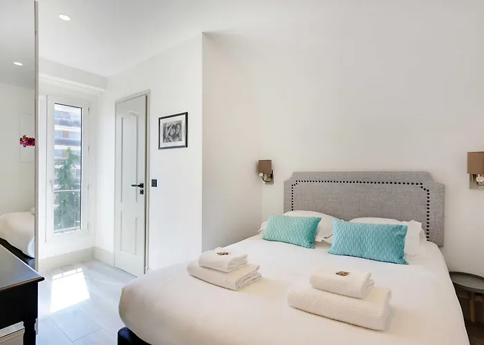 Διαμέρισμα Amazing 2bd 6p With A C - Bastille *