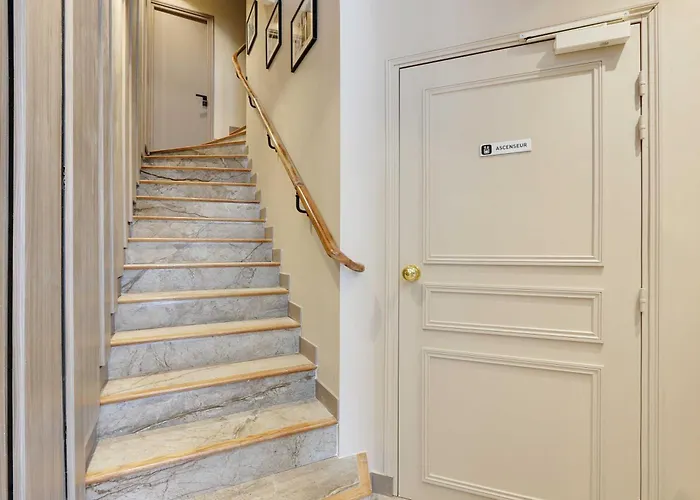 Amazing 2bd 6p With A C - Bastille *