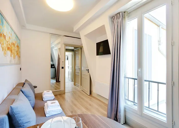 Amazing 2bd 6p With A C - Bastille